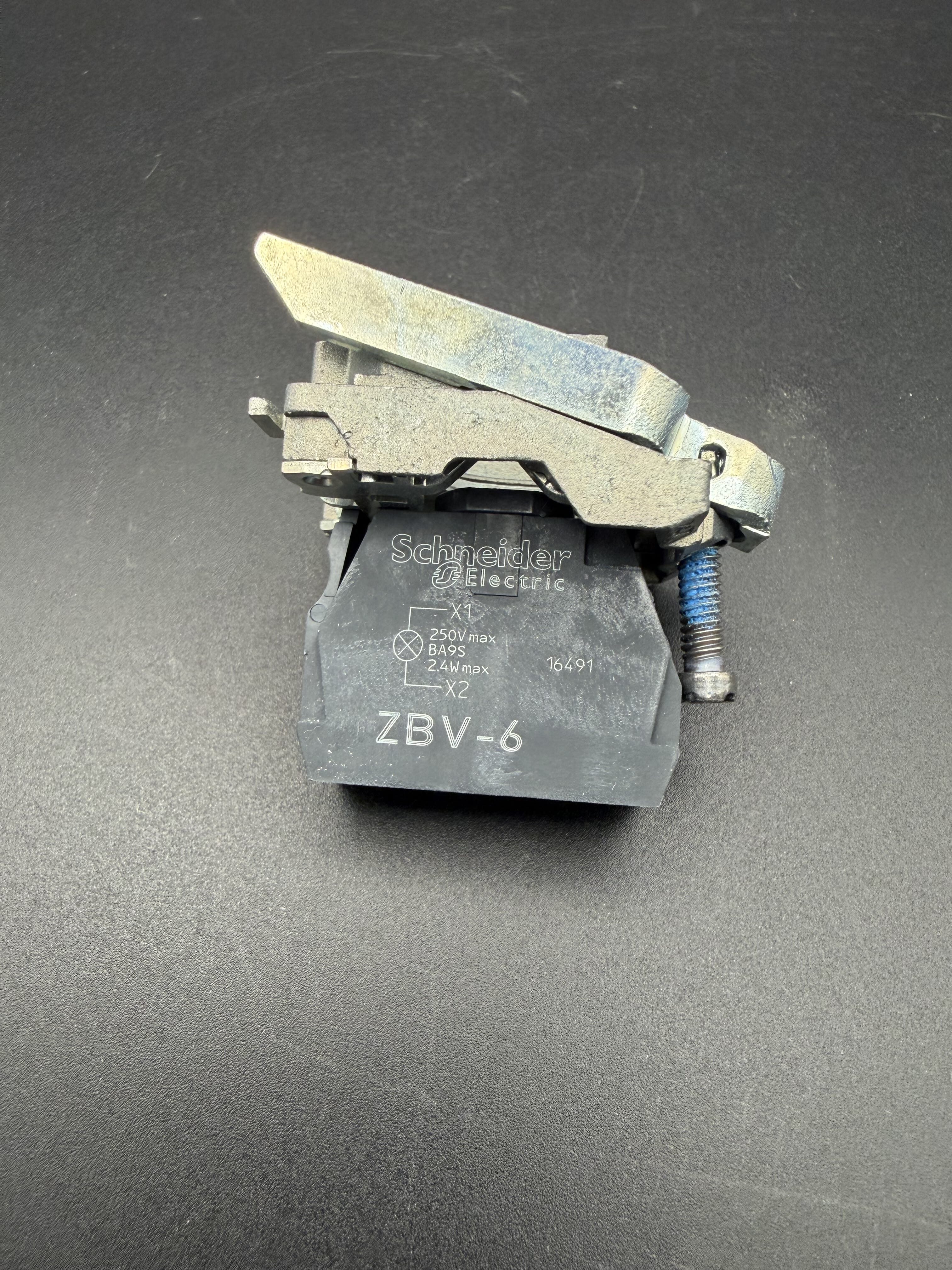 ZB4 BV6 Schneider Electric light block with body/fixing collar for BA9s bulb 250V