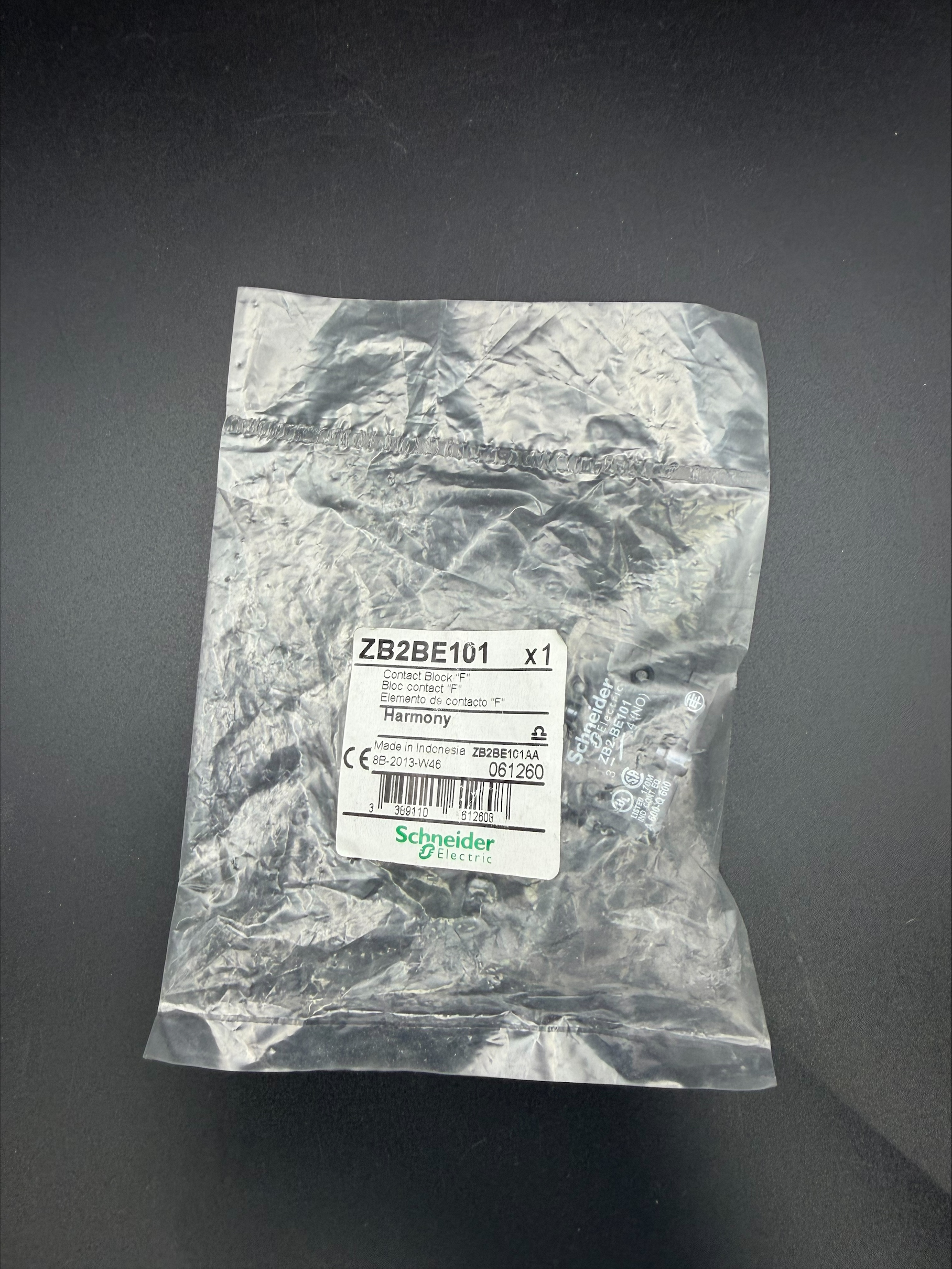 ZB2BE101 Schneider Contact Block